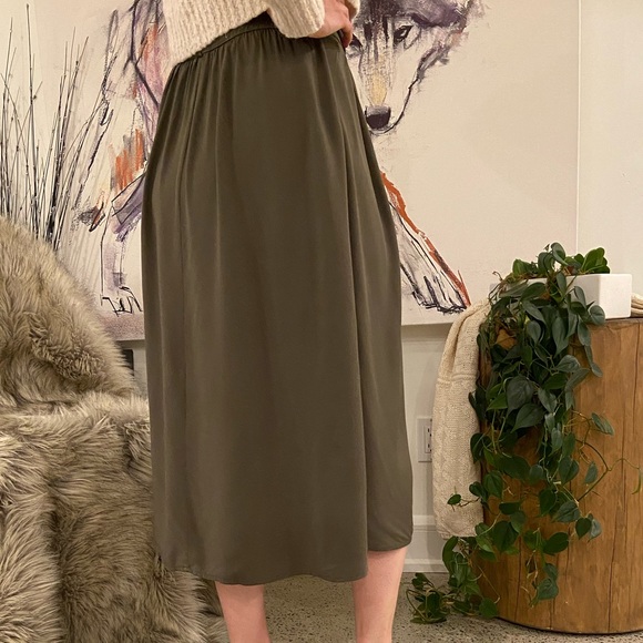 Simons’s Midi Skirt - Picture 3 of 9